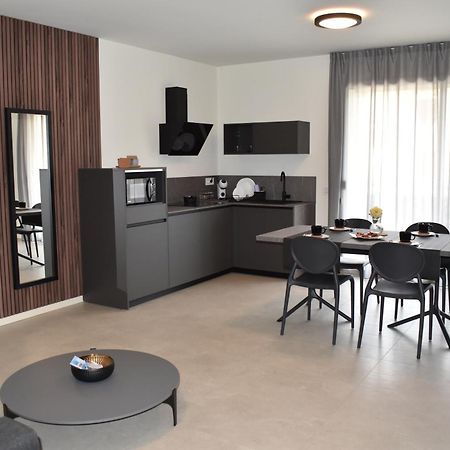 Baia Delle Rose Via Roma 111 Apartment Costa Volpino Exterior photo